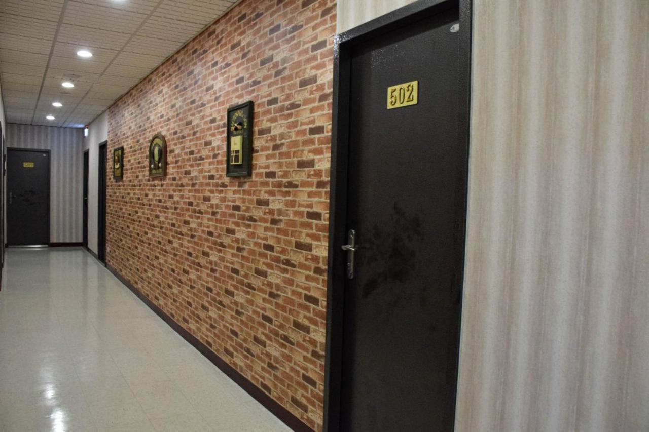 Jia-Jia Business Hotel Luodong Luaran gambar