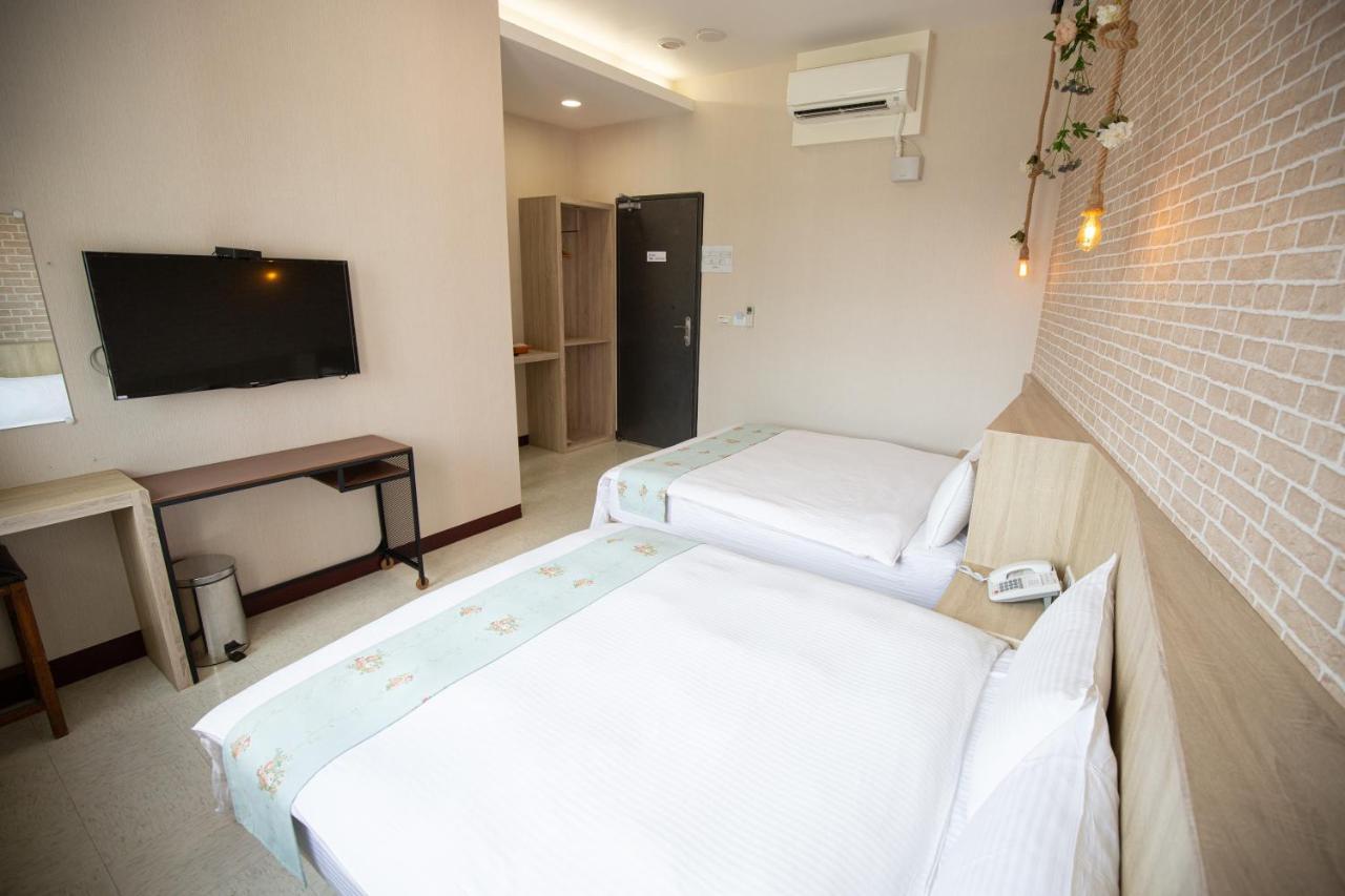 Jia-Jia Business Hotel Luodong Luaran gambar