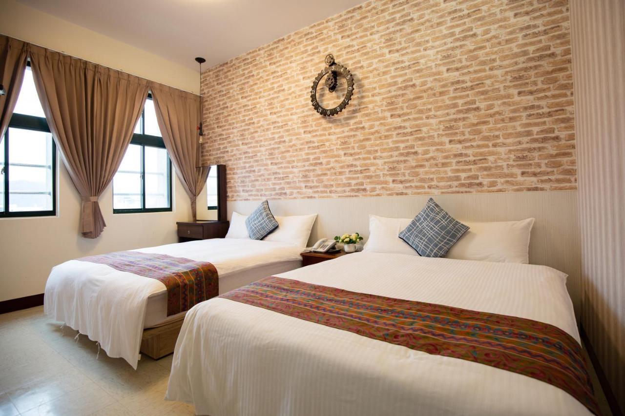 Jia-Jia Business Hotel Luodong Luaran gambar