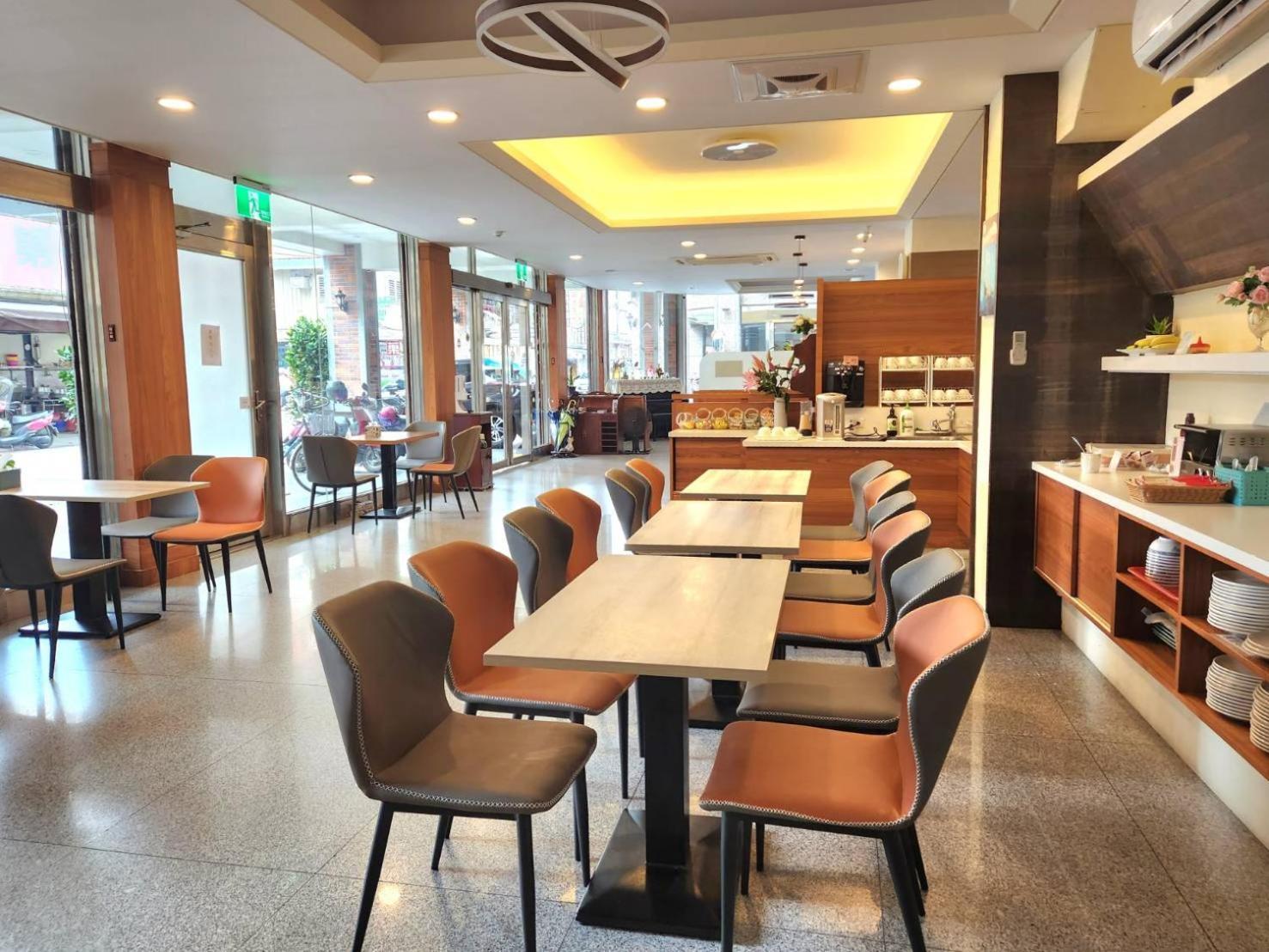 Jia-Jia Business Hotel Luodong Luaran gambar