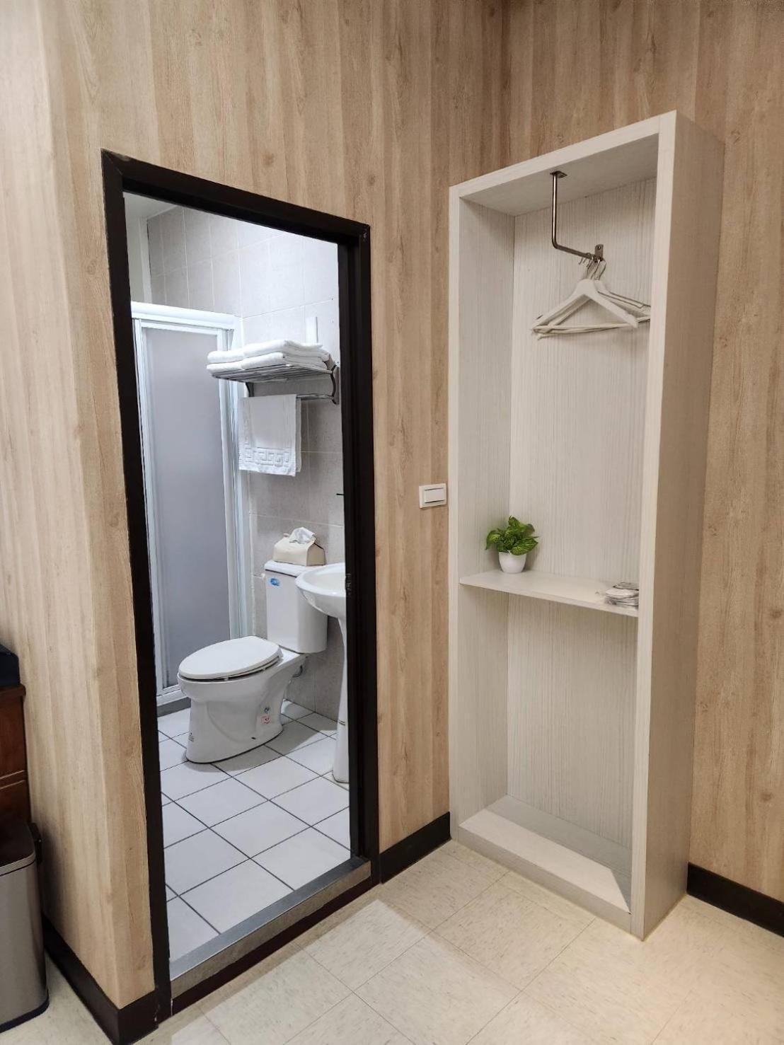 Jia-Jia Business Hotel Luodong Luaran gambar